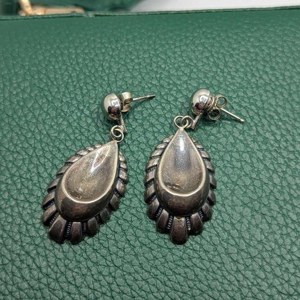 925 Teardrop Earrings